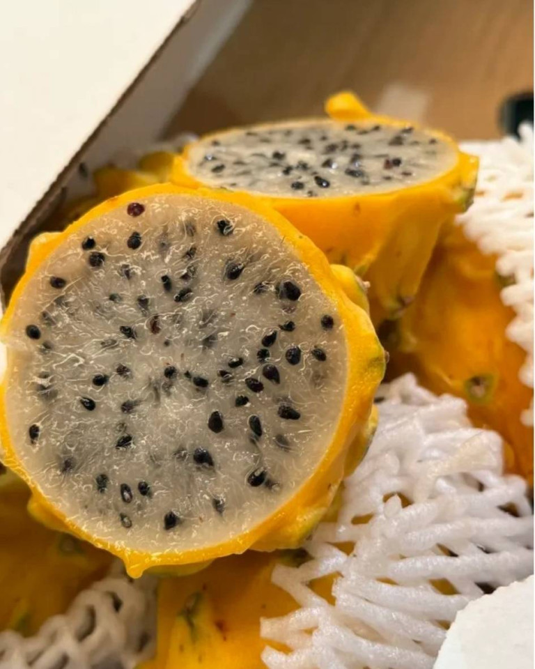 Fructul dragonului galben, 1buc (aprox 380g)